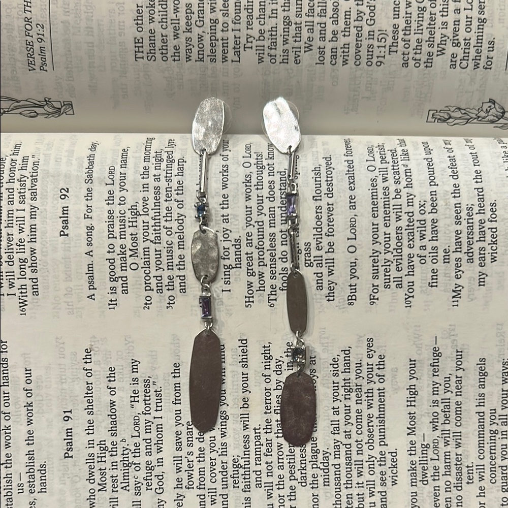 Kendra Scott Calista silver, linear, drop earrings